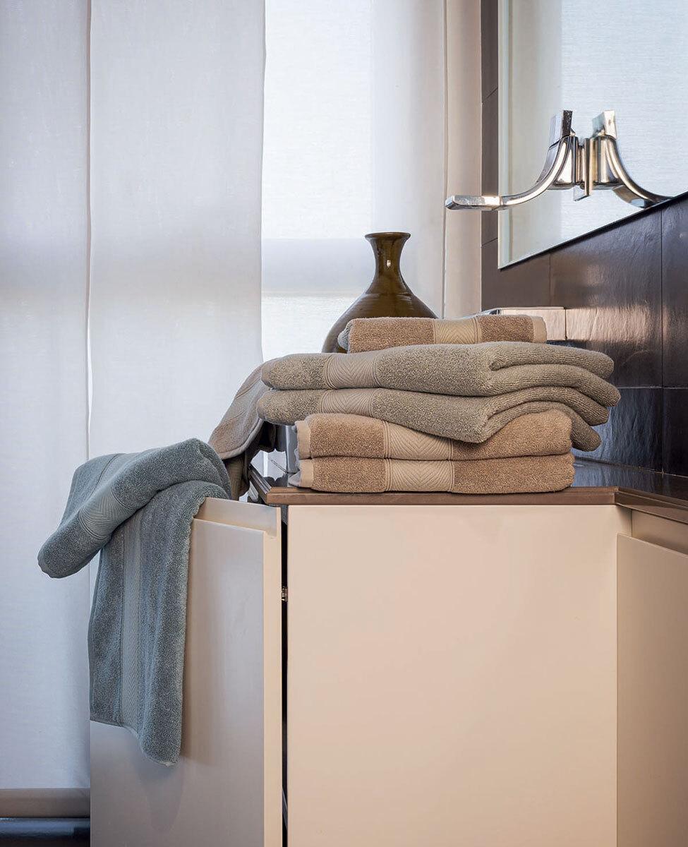 Bath towel Nirvana