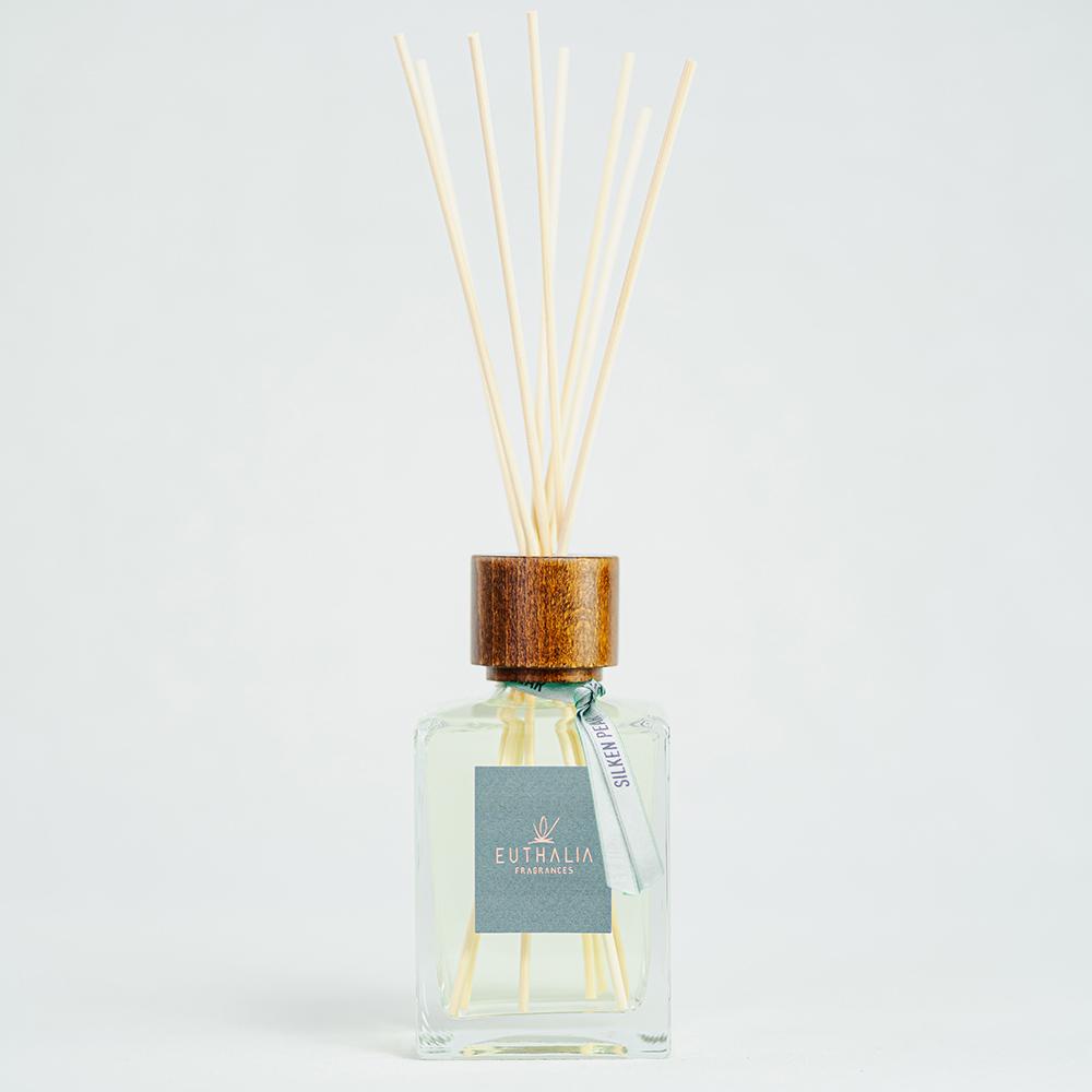 SILKEN PEAR – Reed Diffuser